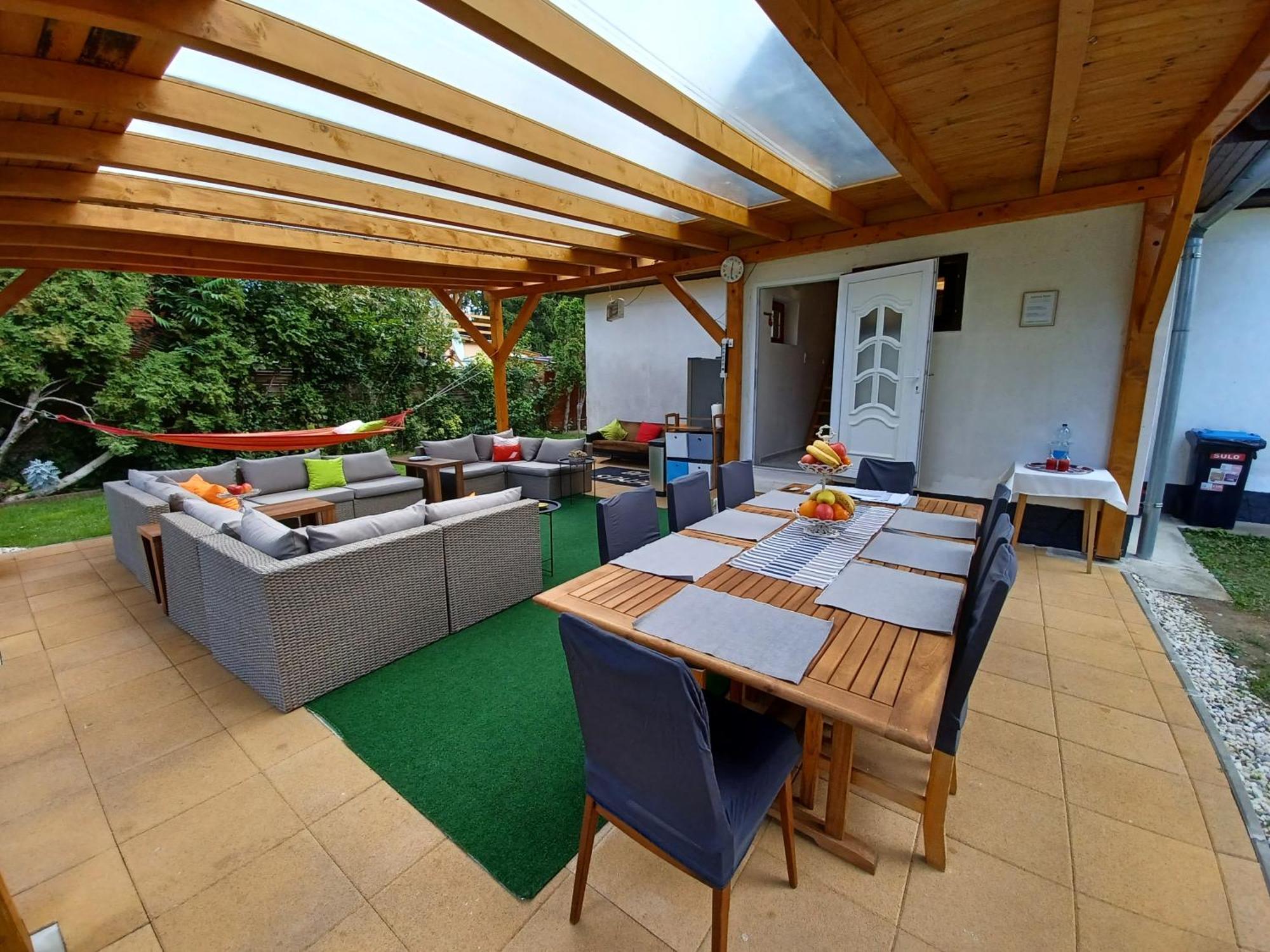 Szarszo Apartment With 3 Rooms And Private Beach, Private Parking Balatonszarszo Buitenkant foto