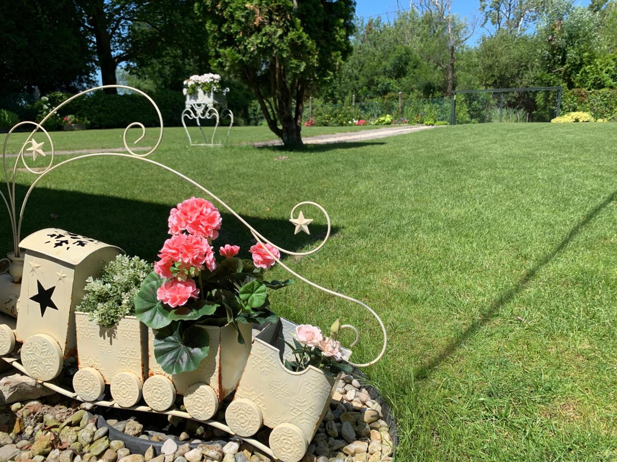 Szarszo Apartment With 3 Rooms And Private Beach, Private Parking Balatonszarszo Buitenkant foto